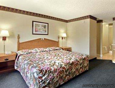 Hotel Super 8 Newnan Pokoj fotografie